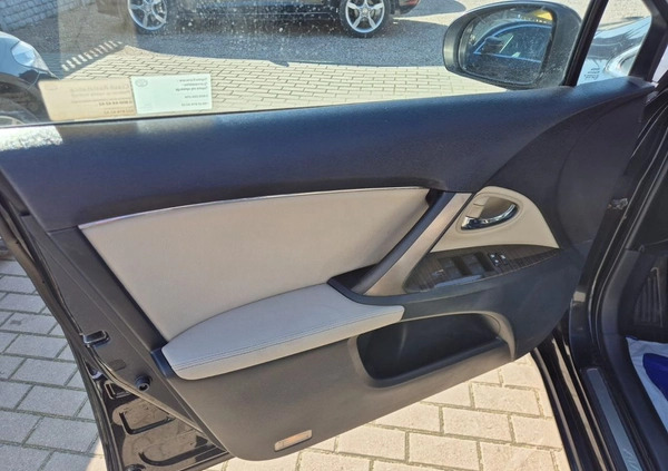 Toyota Avensis cena 39900 przebieg: 243881, rok produkcji 2012 z Zgierz małe 254